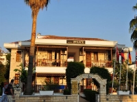 FELICE HOTEL    2*